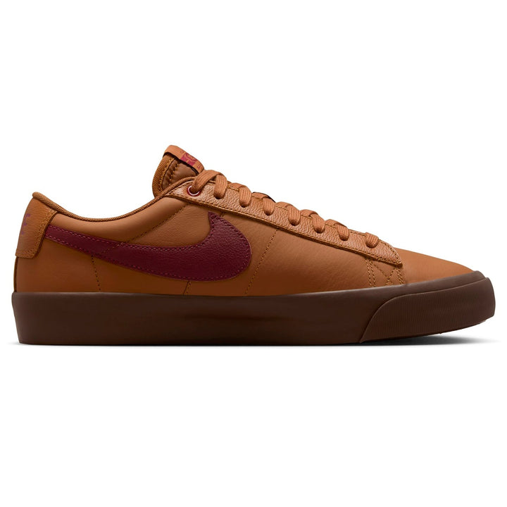 NIKE SB BLAZER LOW PRO GT ( LT BRTSH TN/DK TM RD ) DV1226-200