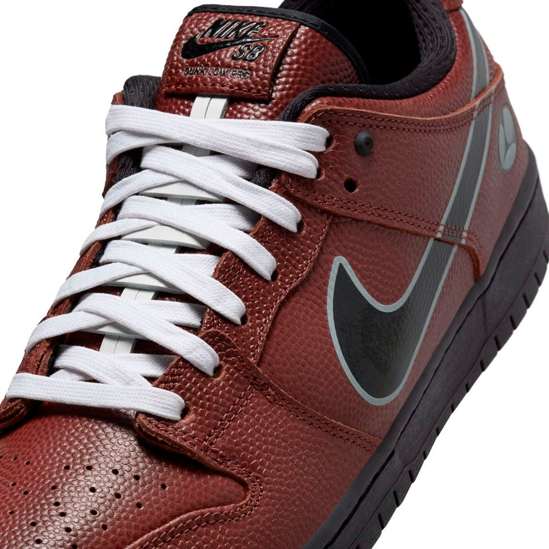 NIKE SB DUNK LOW PRO QS (LIMOSINE) HJ4131-200