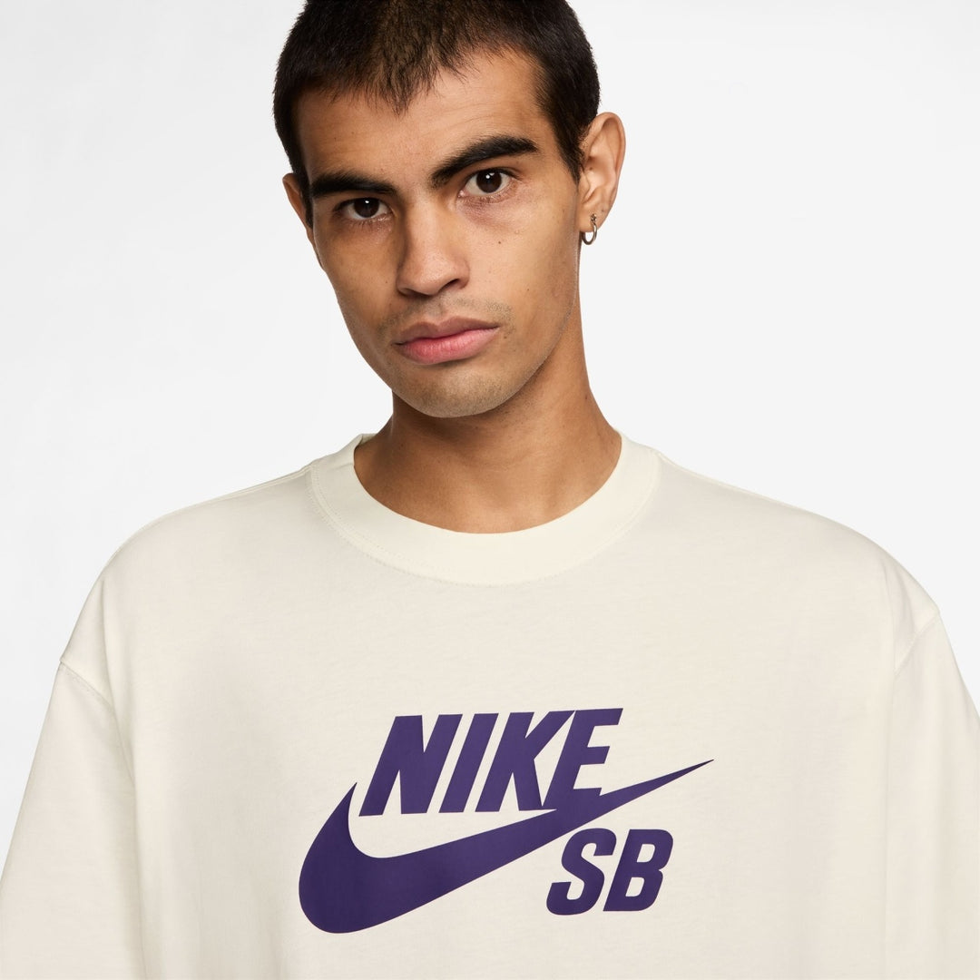 NIKE SB ロゴ TEE ( SAIL ) CV7540-133