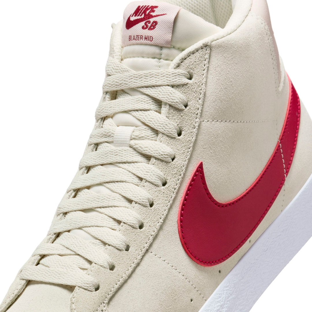 NIKE SB ZOOM BLAZER MID ( PALE IVORY/NBL RD-SL ) FD0731-100
