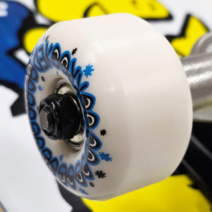 BIRDS WHITE 7.75 キッズサイズ スケートボード スケボー コンプリート 完成組立品 セット