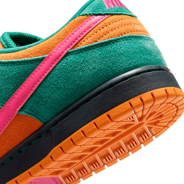 NIKE SB DUNK LOW PRO GREEN NOISE/WATERMELON HQ1625-301