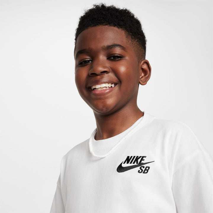 NIKE SB YOUTH FED AGN Tシャツ (WHITE) HF0329-100 160サイズ(L)
