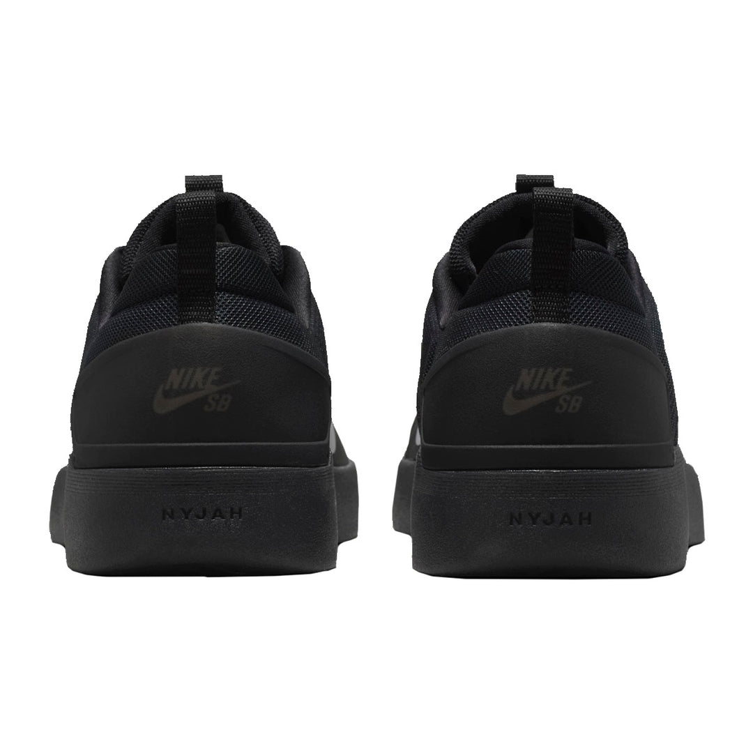 NIKE SB ZOOM NYJAH 4 (BLACK/WHITE) FQ1273-002