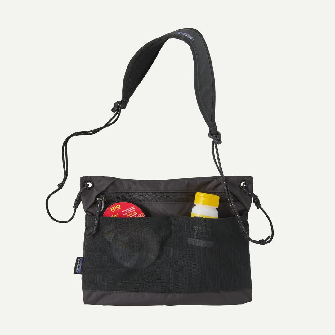 テラヴィア・サコッシュ 3L ( BLK )