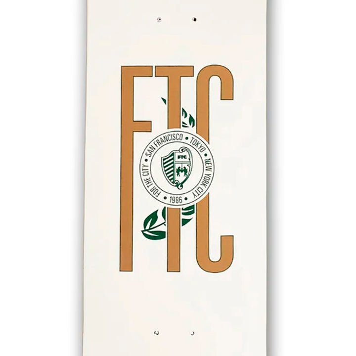 YEARBOOK WHITE 8.5 スケートボード スケボー デッキ