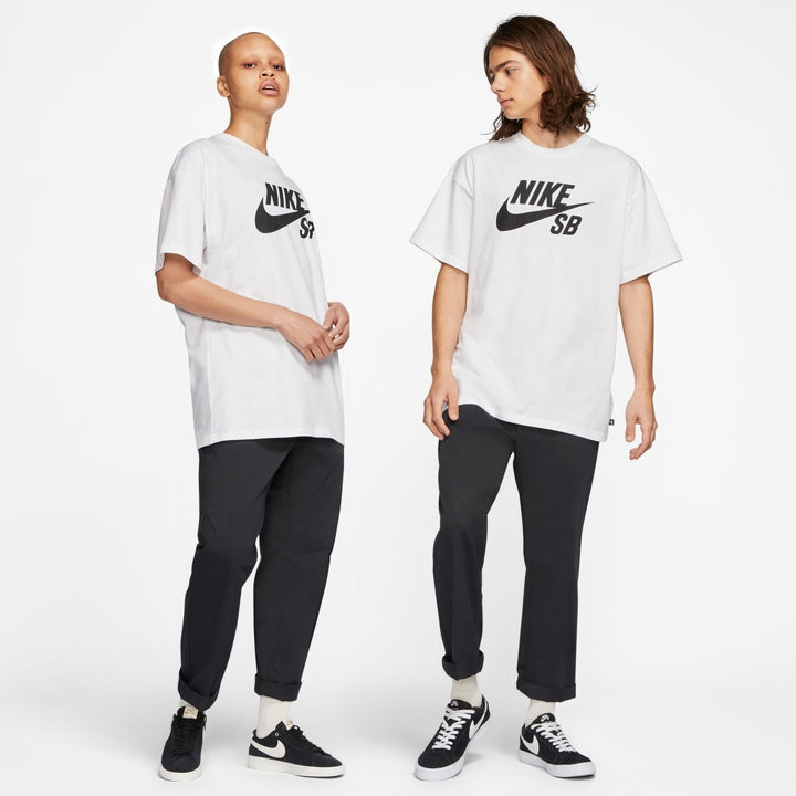 LOGO TEE ( WHITE/BLACK ) CV7540-100