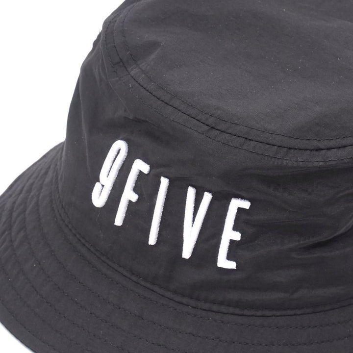 9FIVE LOGO NYLON BUCKET HAT BLACK
