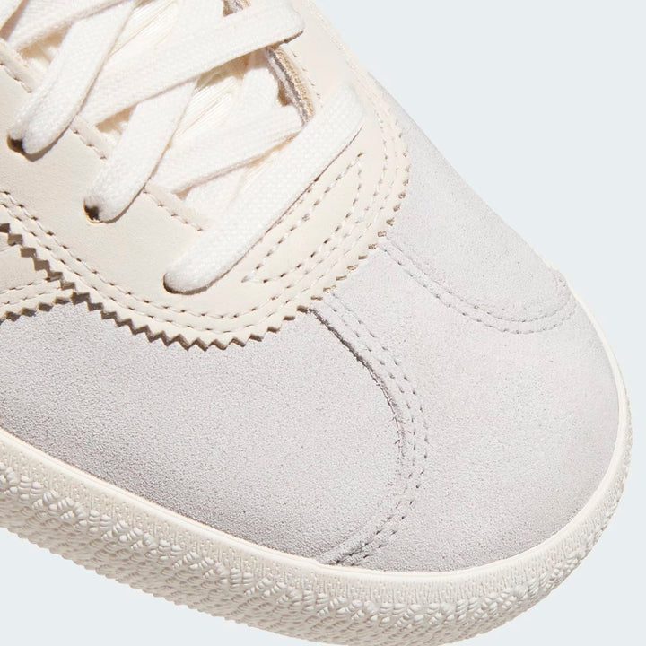 GAZELLE ADV ( JQ3723 )