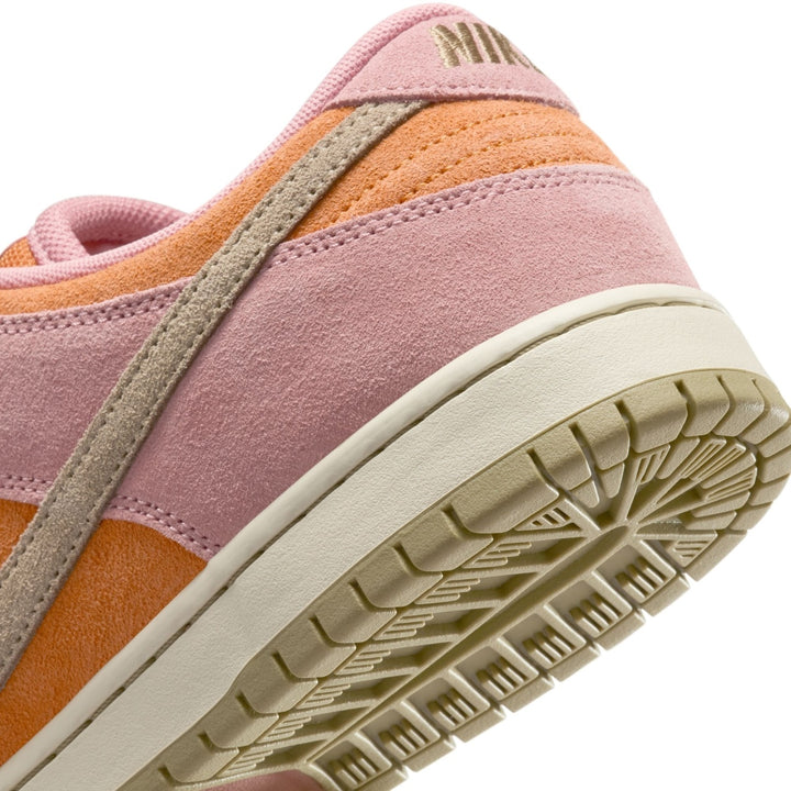 NIKE SB DUNK LOW PRO ( RD STRDST/NTRL OLV-M ) HJ4135-600