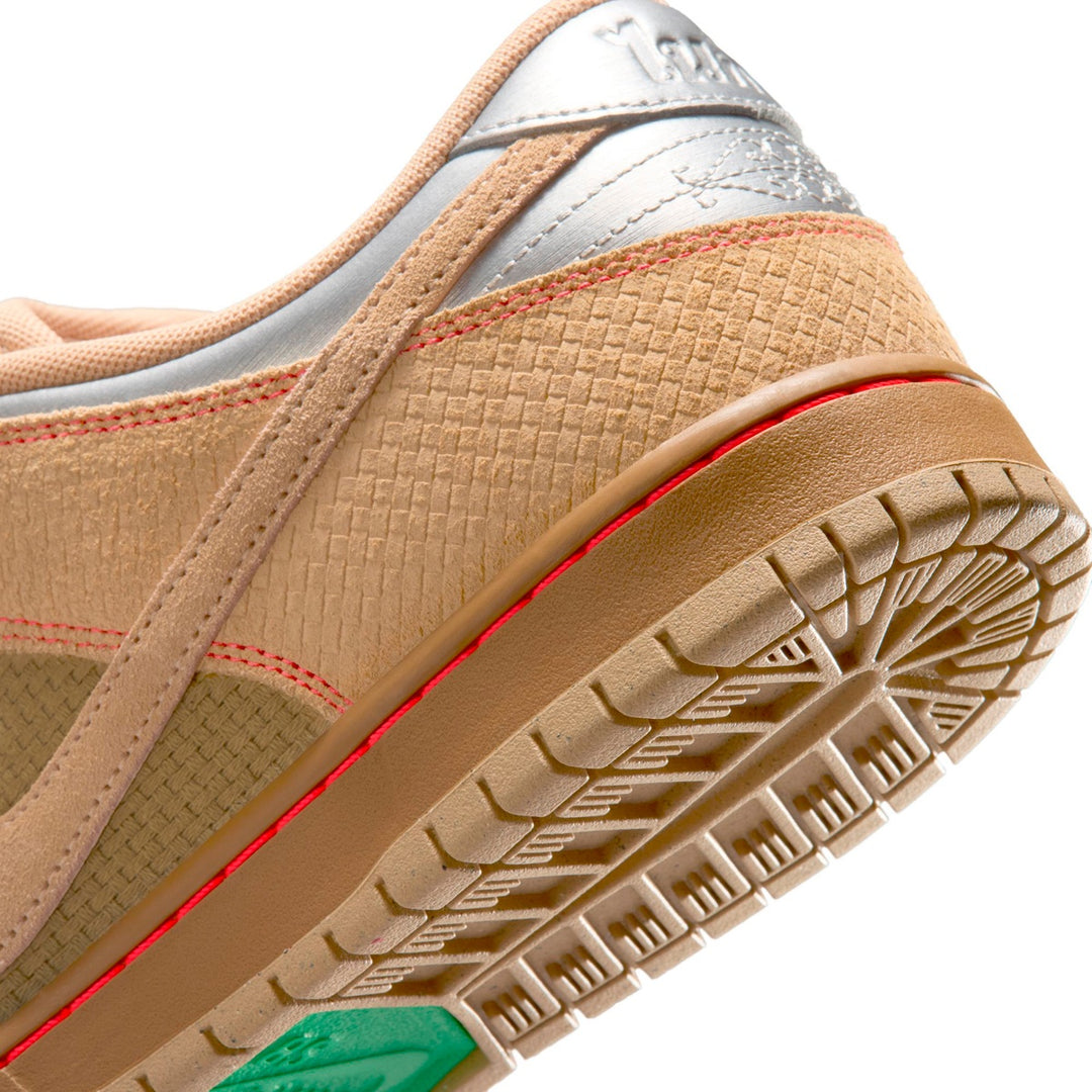 NIKE SB DUNK LOW PRO ”Songkran” IB6206-701