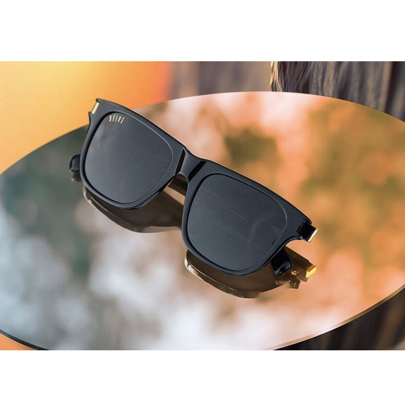 OCEAN Black & 24k Gold Suglasses