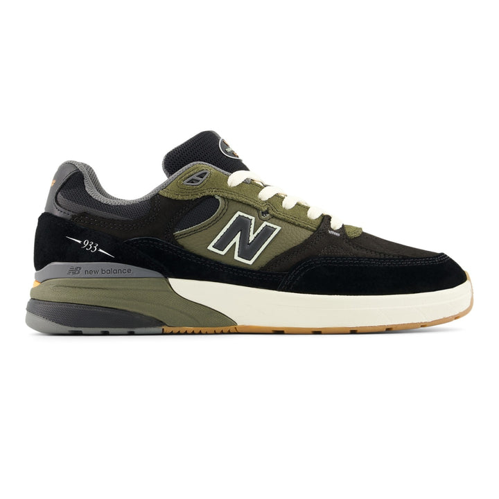 NM933BST
