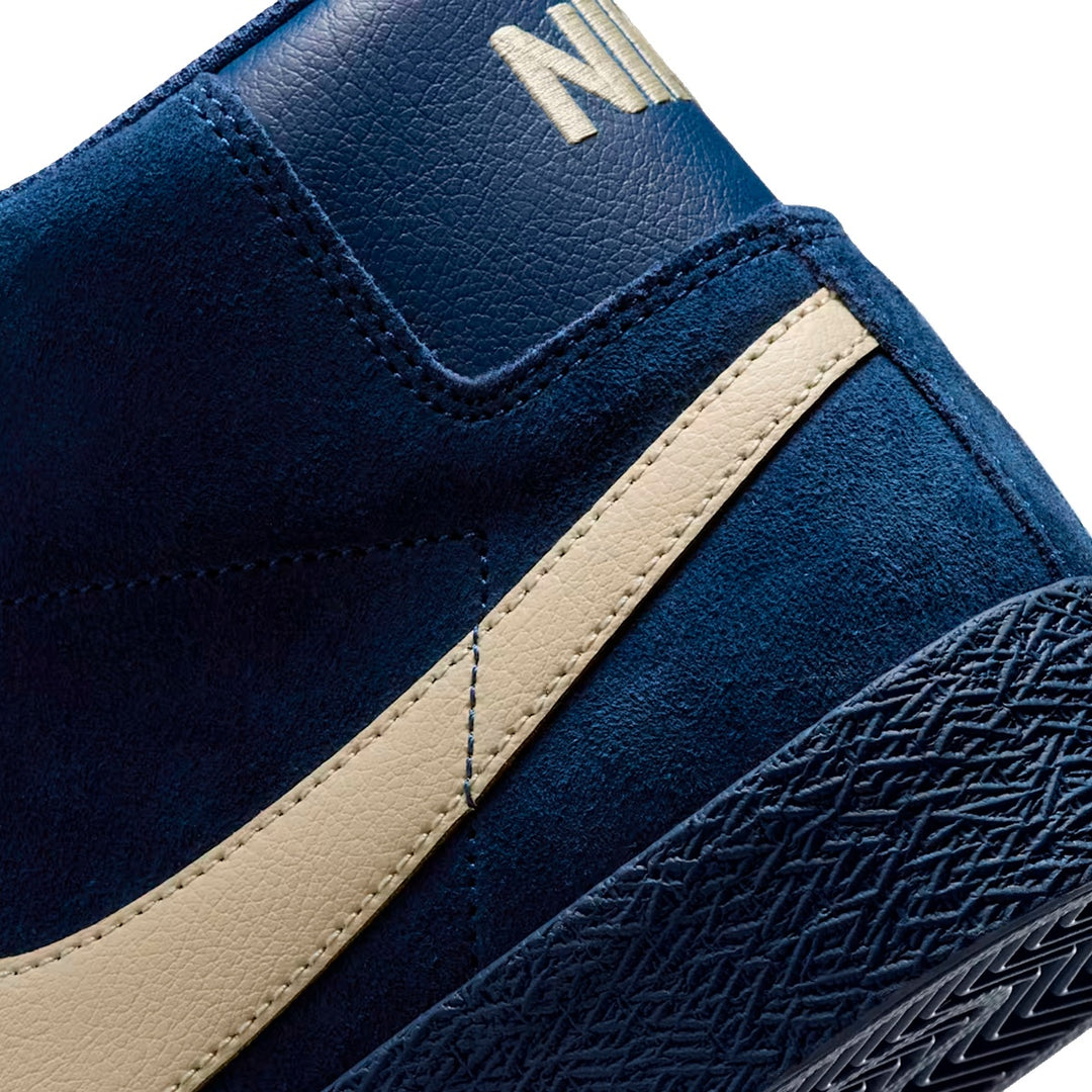 NIKE SB ZOOM BLAZER MID ( COASTAL BLUE/PALE YE ) IO0667-400